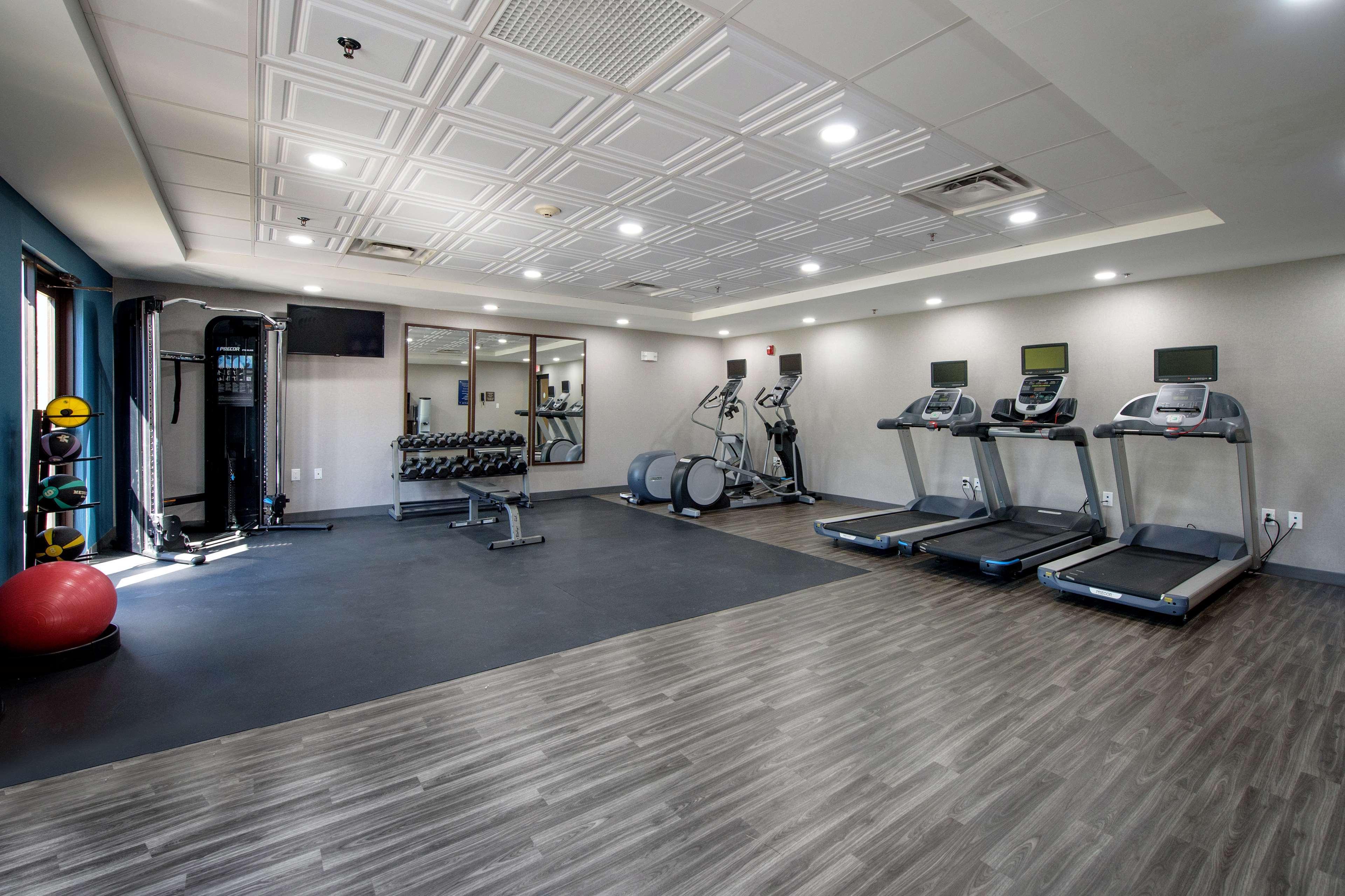 Hampton Inn Фейетвилл Экстерьер фото