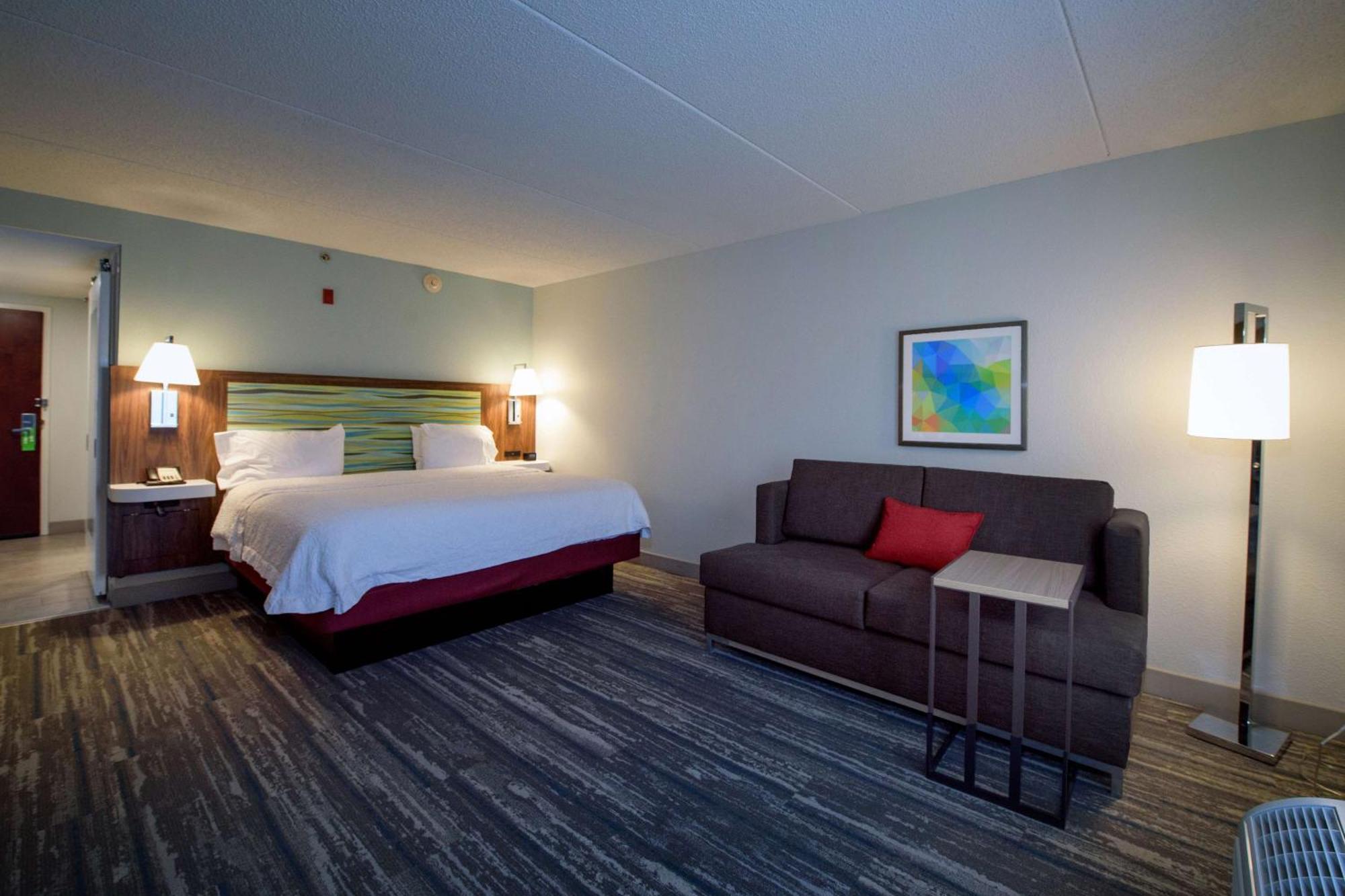 Hampton Inn Фейетвилл Экстерьер фото